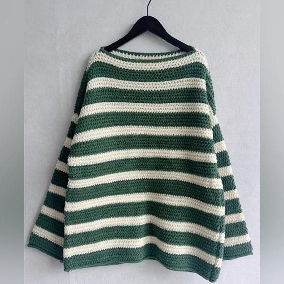 Striped  Women's Boat Neck Sweater New - Picture 2 of 5